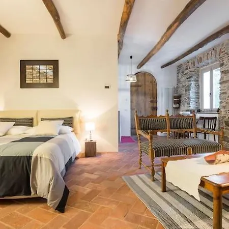 Medieval Stone Retreat With Views Apartmán
