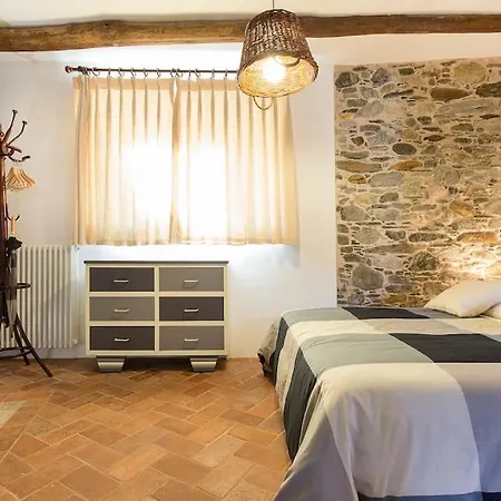 דירה Medieval Stone Retreat With Views